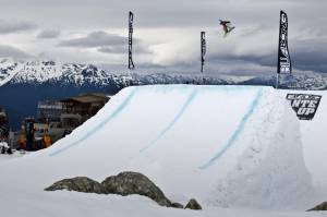 American snowboarder Eric Willett en route to victory in Friday's Billabong Ante Up held in Whistler, British Columbia, Canada. (photo: Billabong Canada)