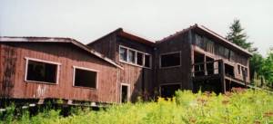 Snow Valley's base lodge in 1999 (photo courtesy: NELSAP)