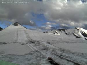 The Passo Stelvio webcam on Tuesday (photo: SIFAS)