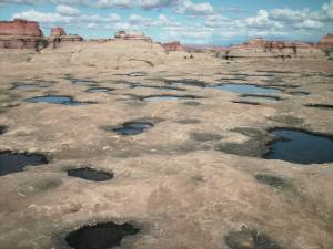 Puddles atop sandstone (photo: FTO/Marc Guido)