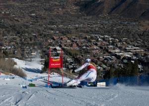 Lindsey Vonn, of Vail, Colo., charges down the course in the first run of giant slalom Saturday at the Nature Valley Aspen Winternational in Aspen, Colo. (photo: Jon Margolis)