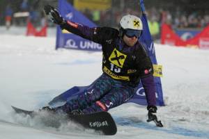 Austrian Andreas Prommegger rides to victory at home in Jauerling on Friday night. (photo: FIS/Oliver Kraus)