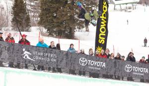 Kelly Clark, of W. Dover, Vt., airs in Snowbasin's halfpipe during Saturday's Women's Winter Dew Tour Snowboard Superpipe finals in Huntsville, Utah. (photo: Alli Sports)