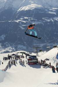 Vermont's Kelly Clark soars to victory in Saturday's Burton European Open halfpipe contest in Laax, Switzerland. (photo: TTR)