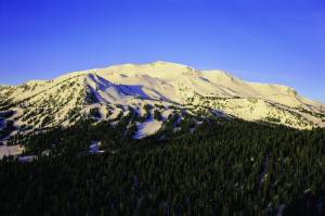 The town of Mammoth Lakes, Calif., is home to Mammoth Mountain Ski Area. (photo: Mammoth Mountain)