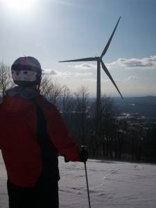 The wind turbine at Jiminy Peak ski resort in Massachusetts (photo: Jiminy Peak Mountain Resort)