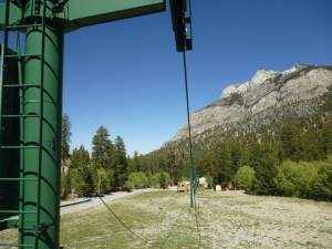 Crews dismantle the old Chair 3 at Las Vegas Ski & Snowboard Resort (photo: LVSSR)