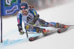 American teen Mikaela Shiffrin races down the World Cup giant slalom course at Semmering, Austria, on Friday. (photo: Mitchell Gunn/ESPA)