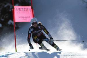 Julia Mancuso, of Squaw Valley, Calif., races downhill during the Alpine FIS Ski World Championships in Schladming, Austria. (photo: Mitchell Gunn/ESPA)