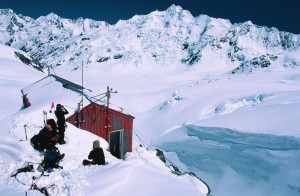 The Tasman Saddle Hut (photo: winkyintheuk)