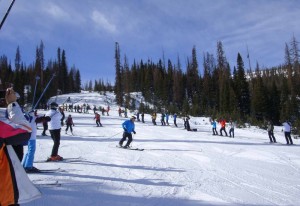 Charles Elliott celebrates his 100th birthday on Tuesday by skiing at Wolf Creek Resort in Colorado. (photo: Gray Wolves)