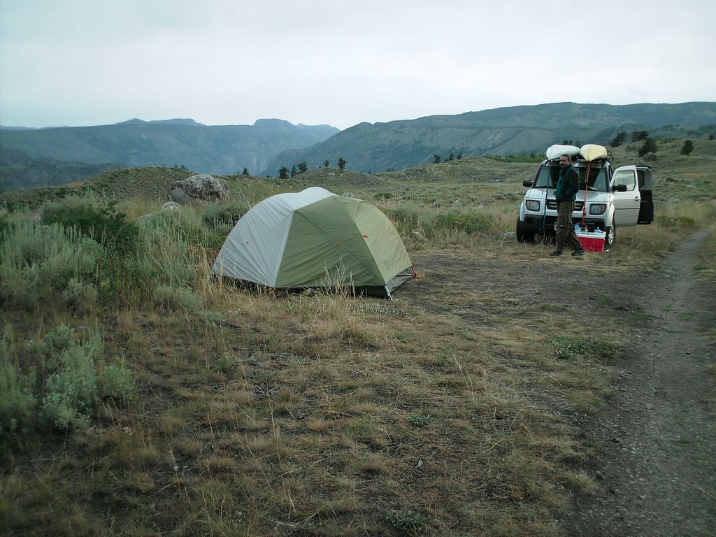 001 Fremont Lake WY campsite.jpg