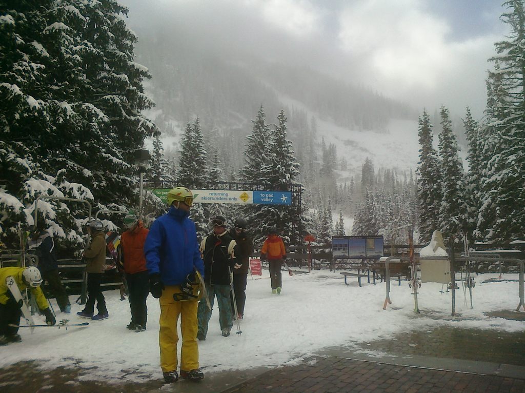 01 snowbird tram plaza 101113.jpg