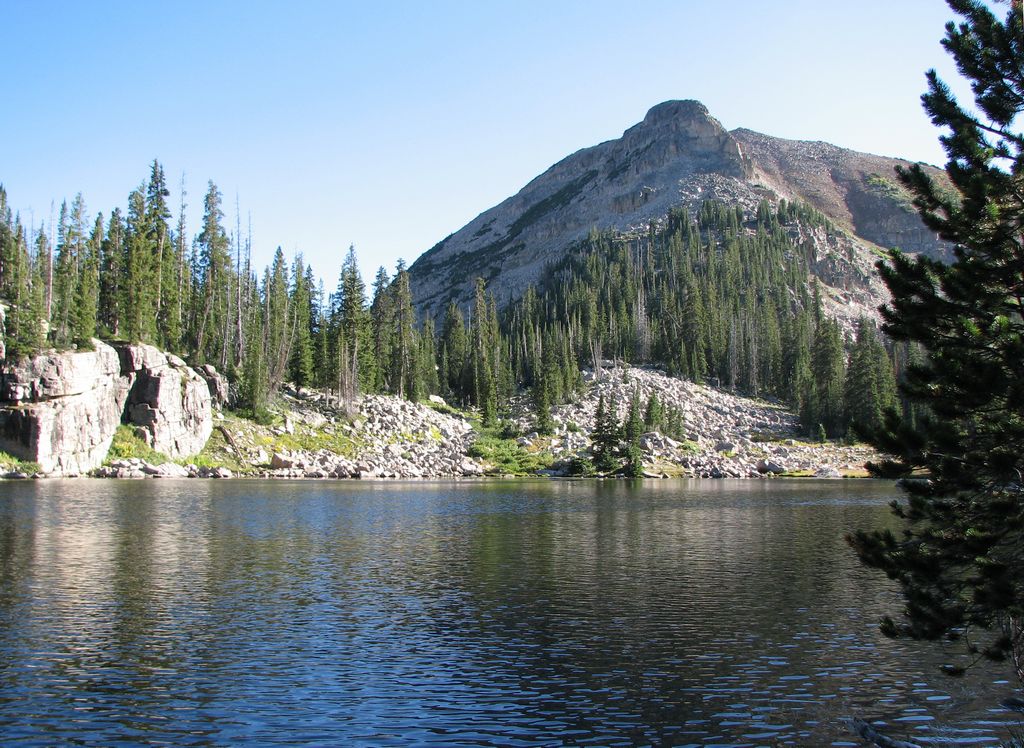 02 uintas jewel lake 100904.jpg