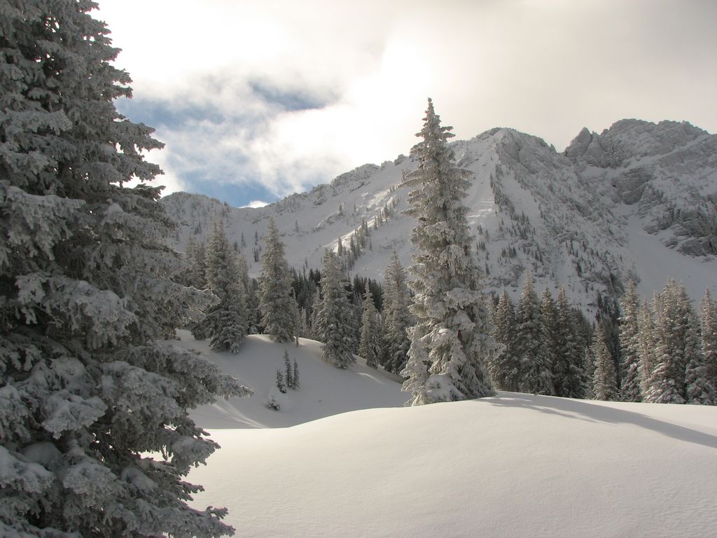 02_alta_devils_castle_from_supreme_081228.jpg