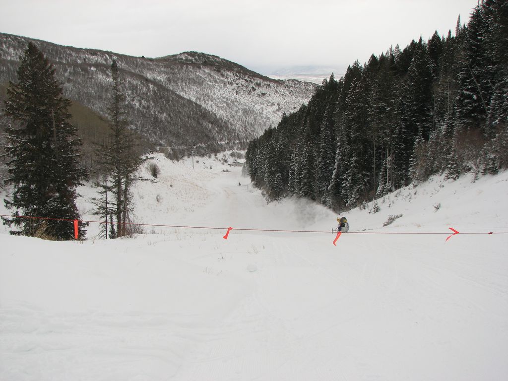 02_thecanyons_flume_081219.jpg