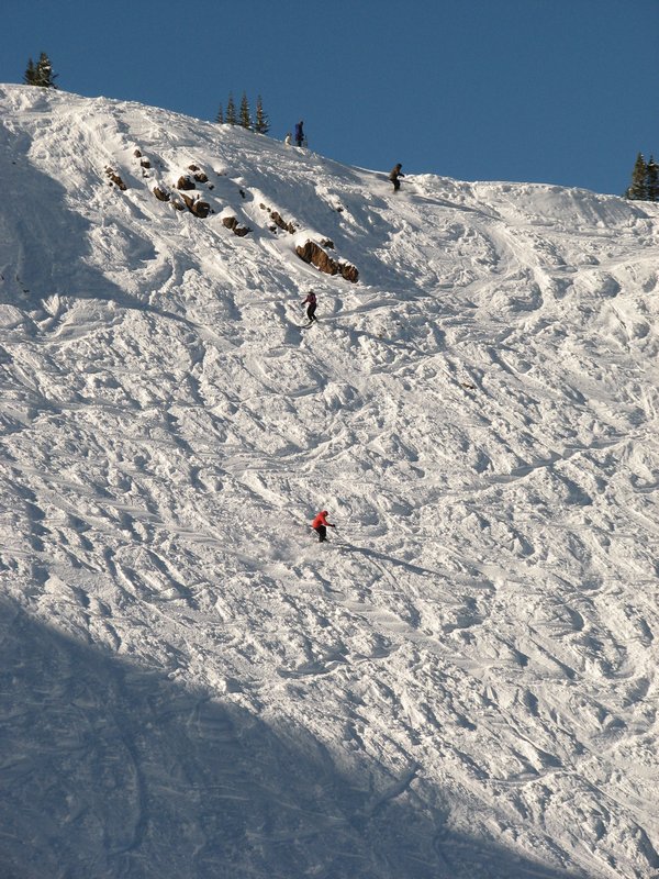 03 snowbird midcirque 101126.jpg