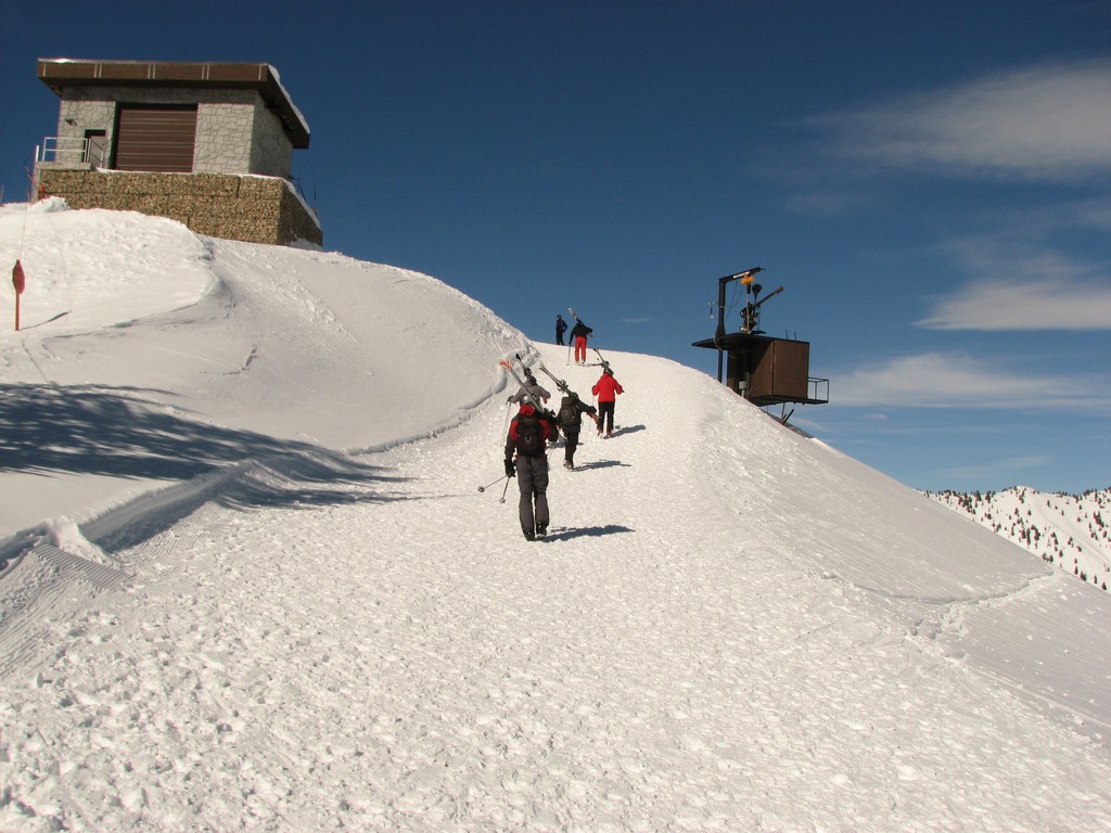 03_alta_commachutehike_110129.jpg