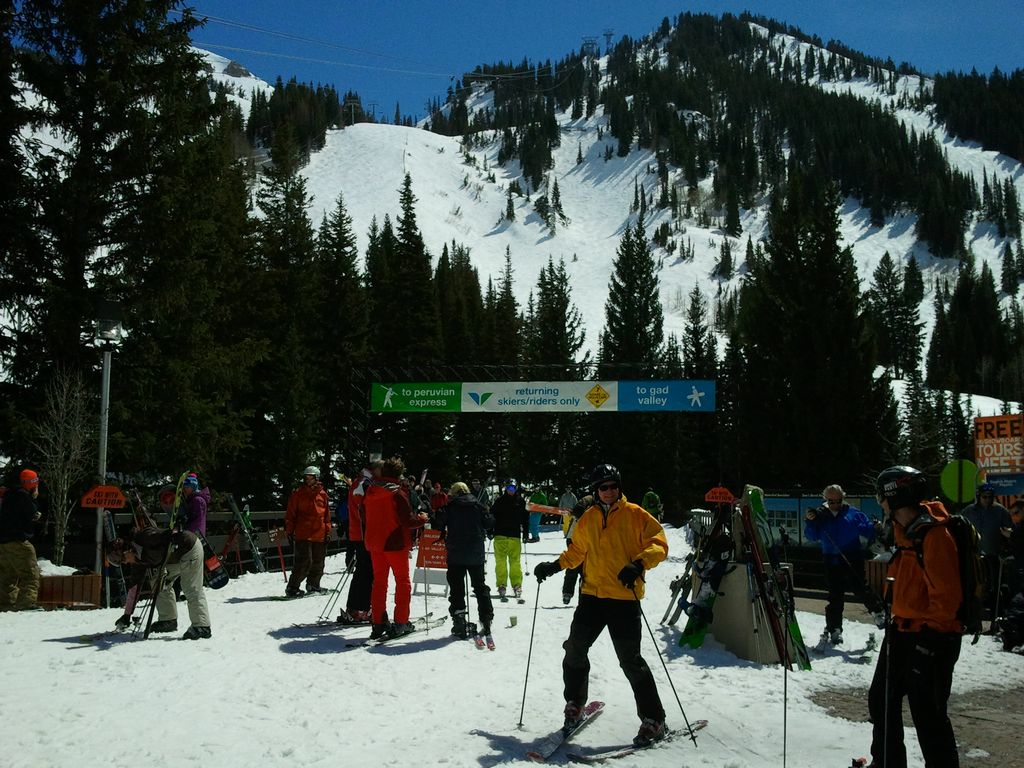 03_snowbird_lowermtn_110401.jpg