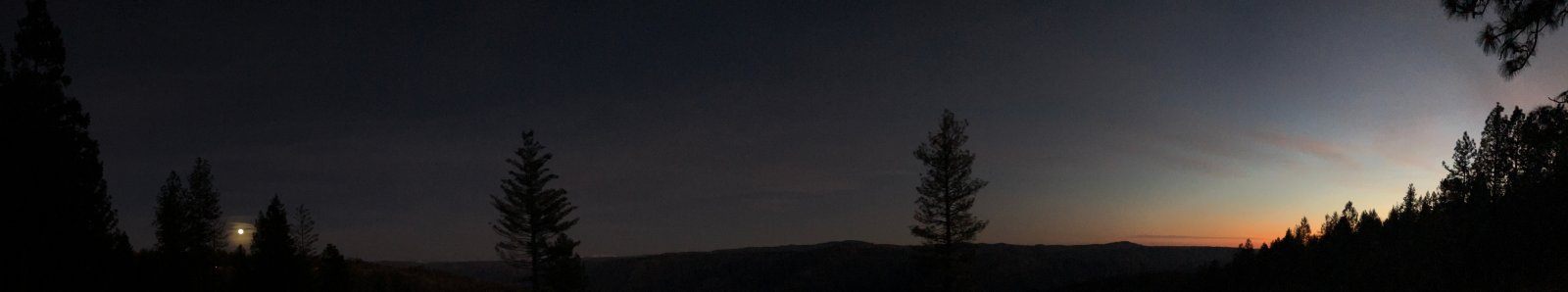 0516ForesthillMoonrisePano.JPG