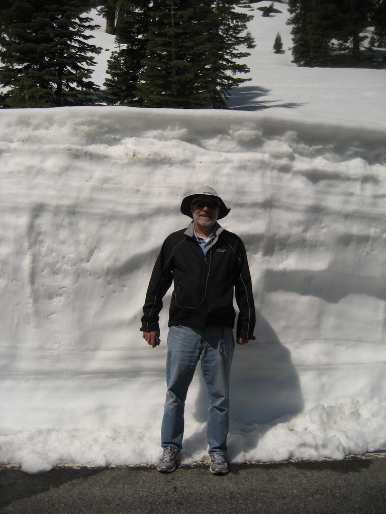 9046LassenSnowbankTonyFarther.JPG