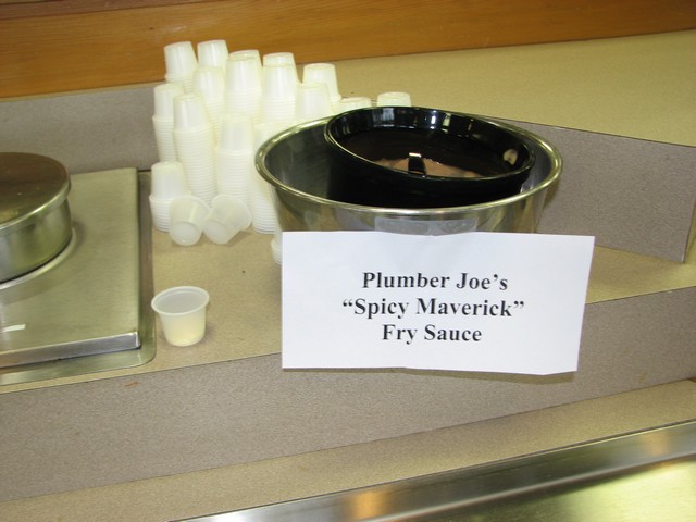 alta_plumber_joes_fry_sauce_081130.jpg