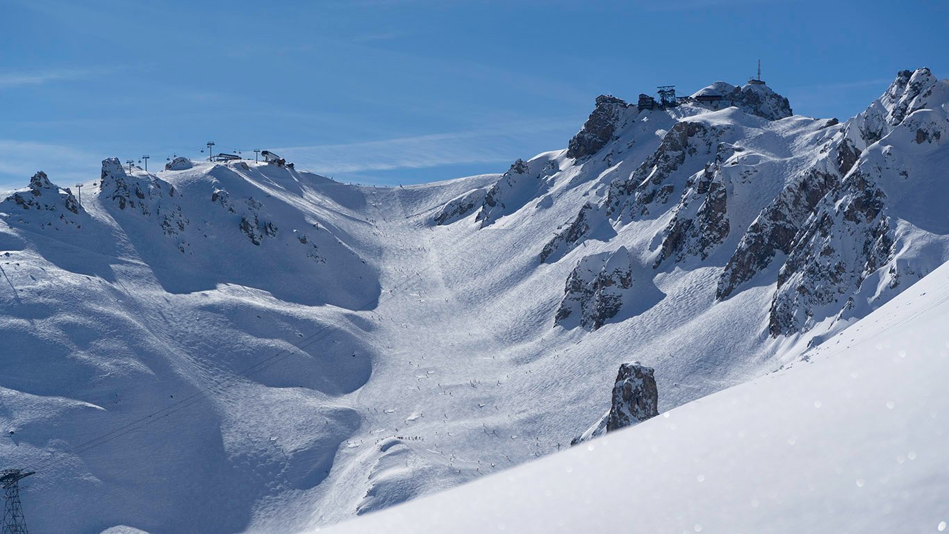 Combe-de-la-Saulire-ski-run-Courchevel.jpg