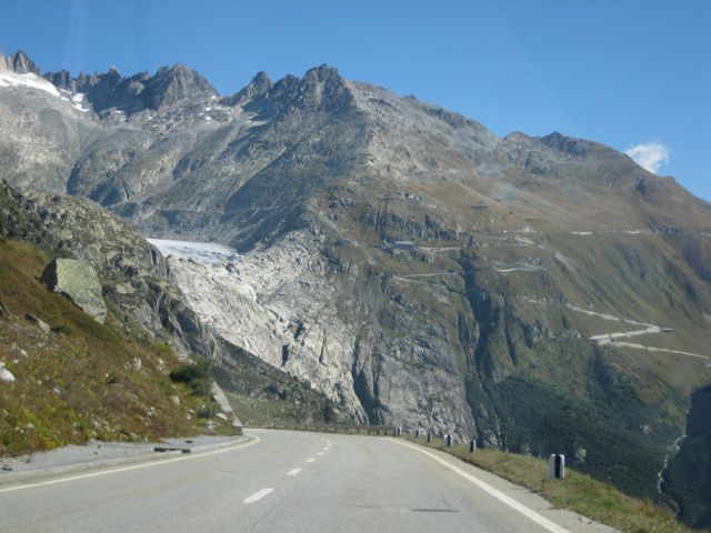 facing the furka pass.jpg