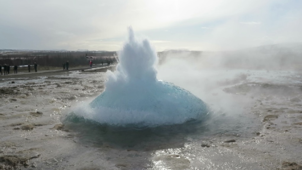 Strokkur_Bubble2.jpg