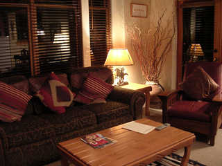 Warm and comfortable furnishings decorate Sundance's cottages. (photo: FTO/Marc Guido)