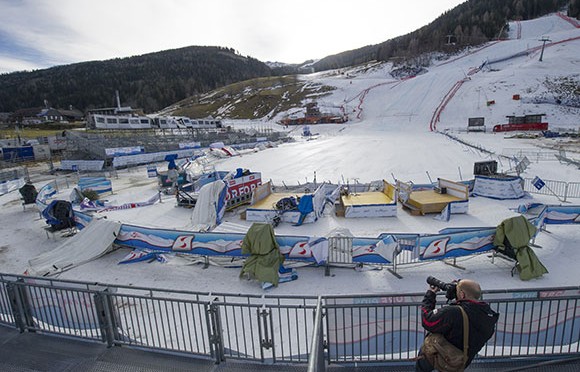 Early morning winds on Saturday shredded the finish area of a World Cup stop in Bad Kleinkirchheim, Austria. (photo: Getty Images/AFP-Joe Klamar/courtesy USST)