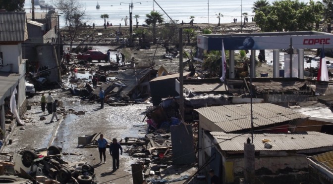 Destruction in the coastal city Coquimbo, Chile, in the aftermath of the Sept. 16, 2015 earthquake and tsunami. (photo: Sfs90)