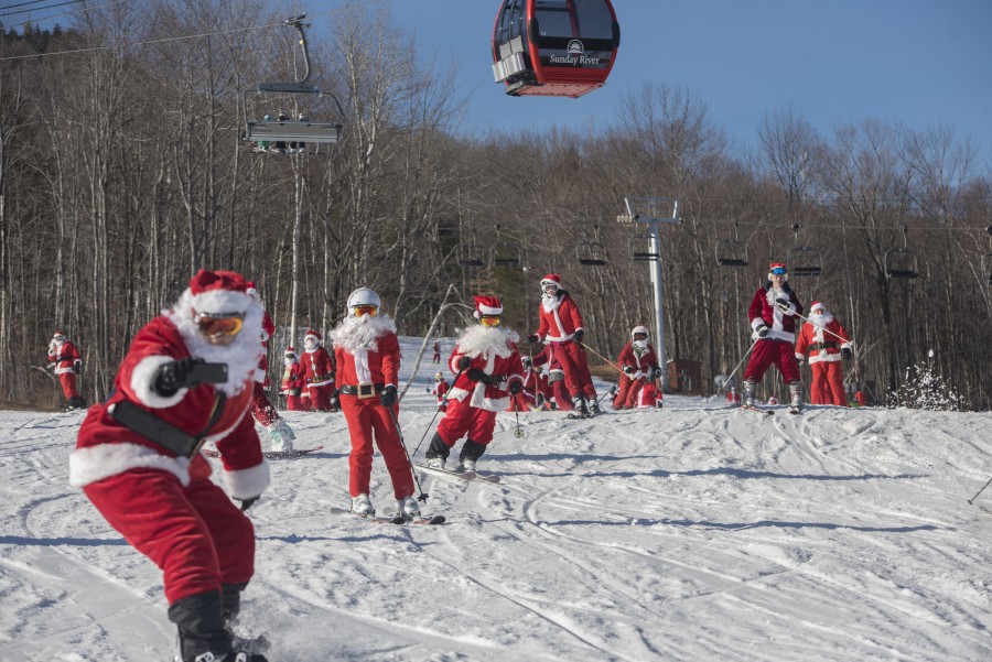 150 Santas Spread Cheer on Sunday River’s Slopes First Tracks