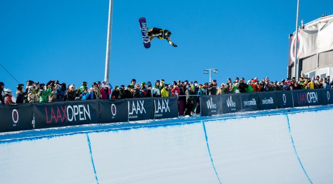 American snowboard sensation Chloe Kim competes in the Laax Open halfpipe on Saturday. (photo: Miha Matavz/FIS)